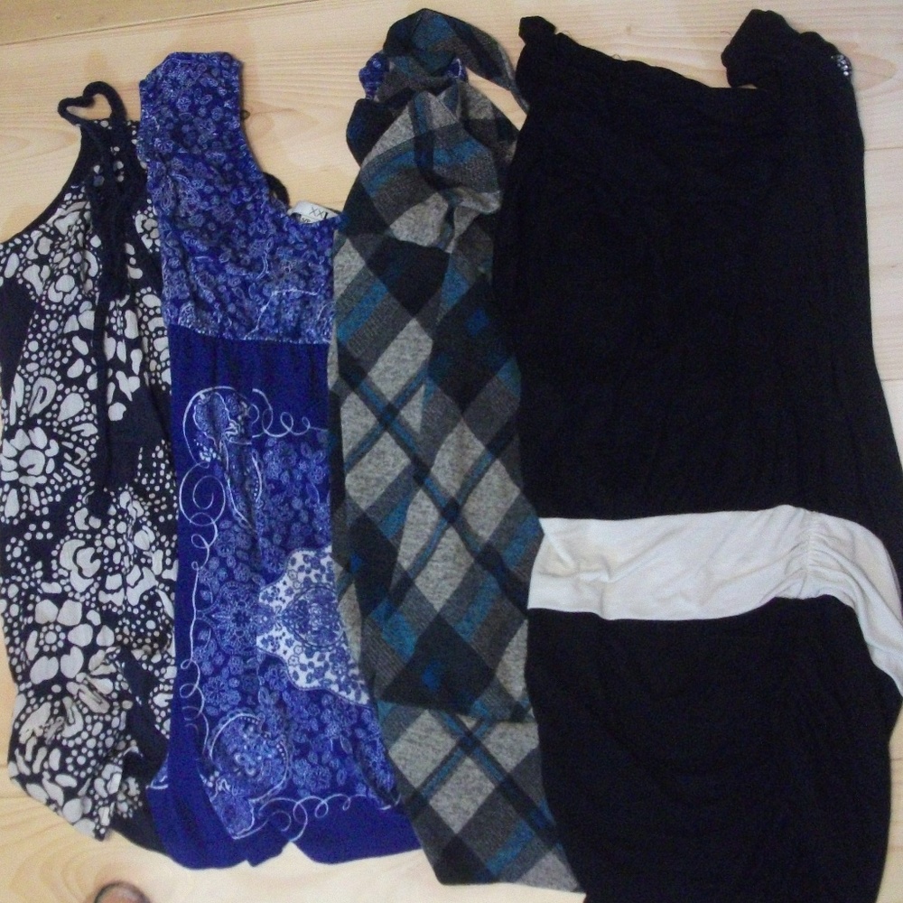 Lot of 4 Ladies Small Tops
